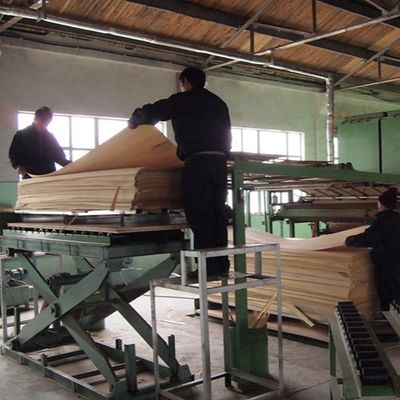 Fancy Recomposed White Oak Wood Veneer H035DS Straight Grain For Handicrafts