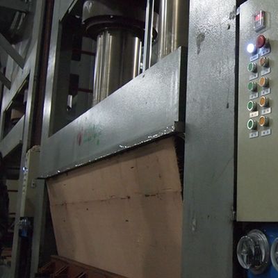 Smoking Sapele Pommele Engineered Wood Veneer 2500-3100 mm Lengthened Size