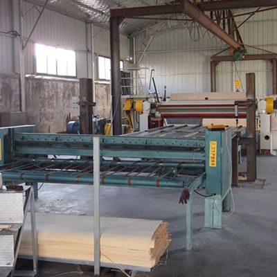 Reconstituted Black Walnut Wood Veneer X023 Straight Grain For Cabinet Face