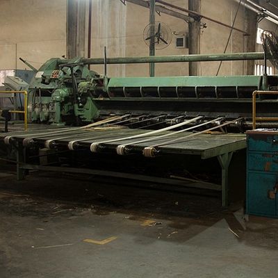 Europe Natural Figured Sycamore Wood Veneer Quarter Cut Straight Grain Thickness 0.5mm For Dying And Cabinet