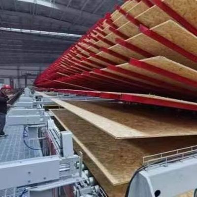 Radiata Pine Oriented Strand Board Osb4 2440*1220*18mm Can Be Customsized For Exterior Wall And Roof Panel