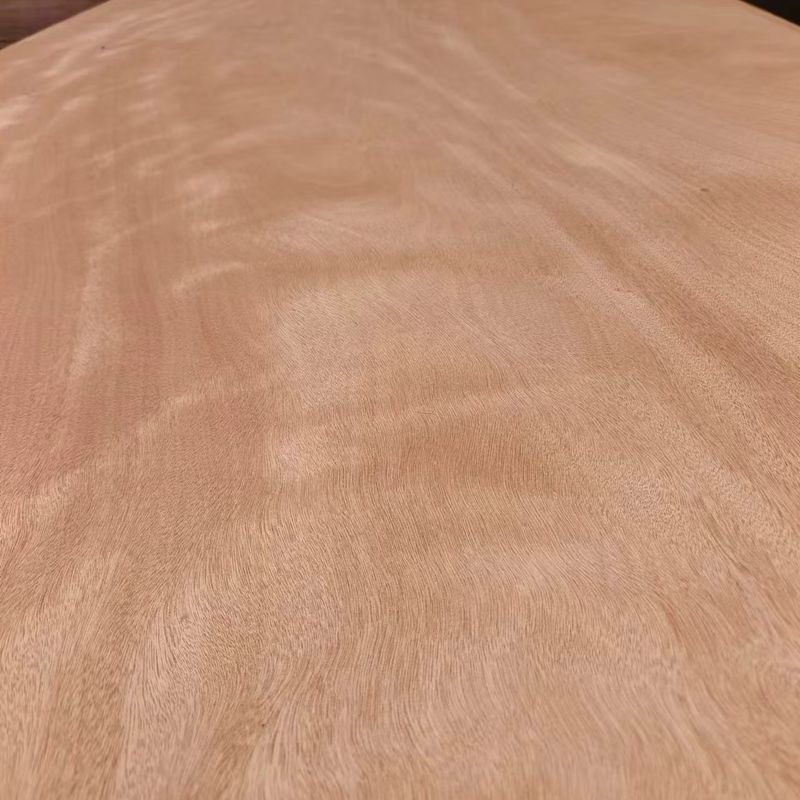 2440*1220 Whole Piece Gabon Okume Wood Veneer 0.2mm - 0.4mm For Fancy Panels Factory
